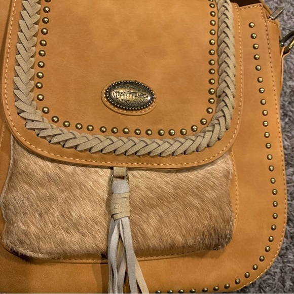 Women’s Trinity Ranch Leather Purse - Picture 2 of 16